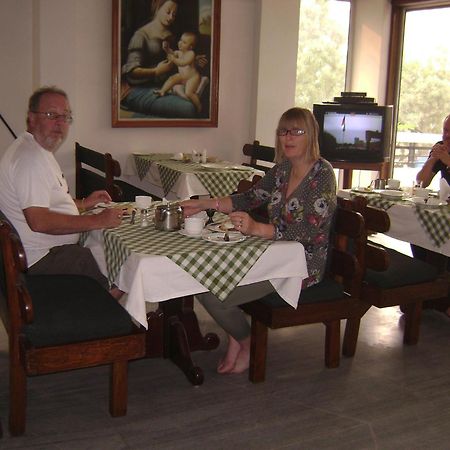 The Royal Residency Hotel New Delhi Bagian luar foto