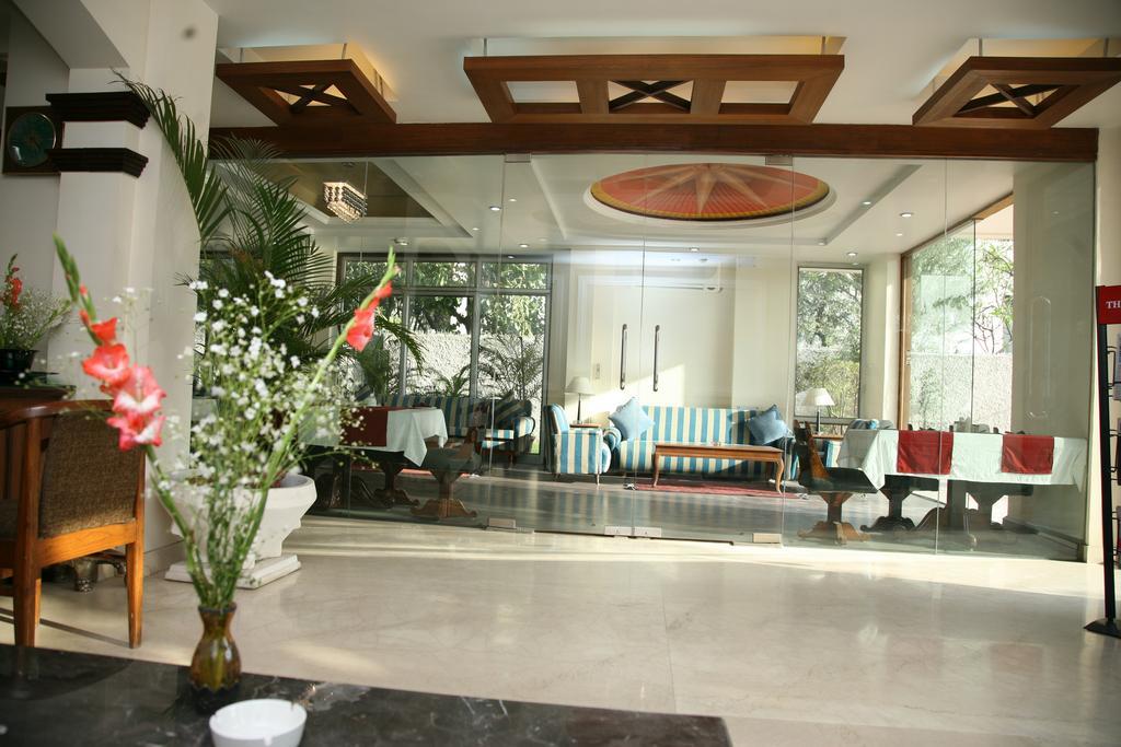 The Royal Residency Hotel New Delhi Bagian luar foto