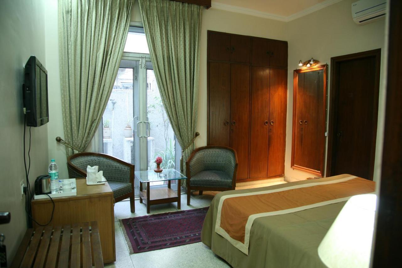 The Royal Residency Hotel New Delhi Bagian luar foto